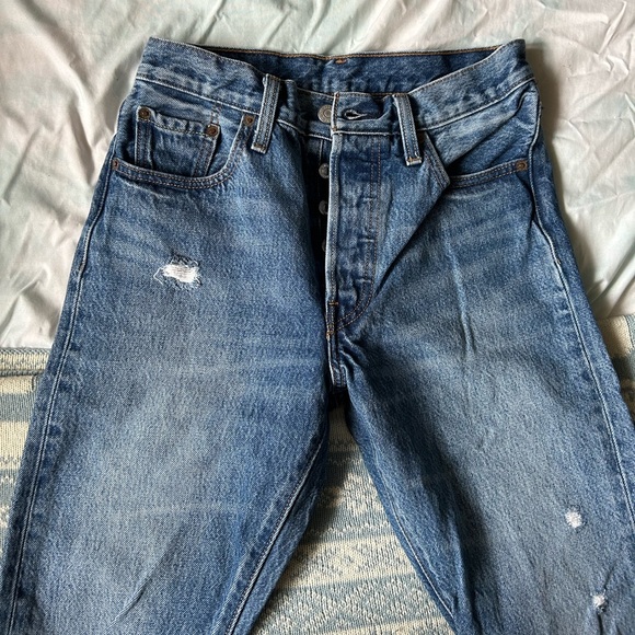 Levi’s 501 Skinny - Picture 3 of 6